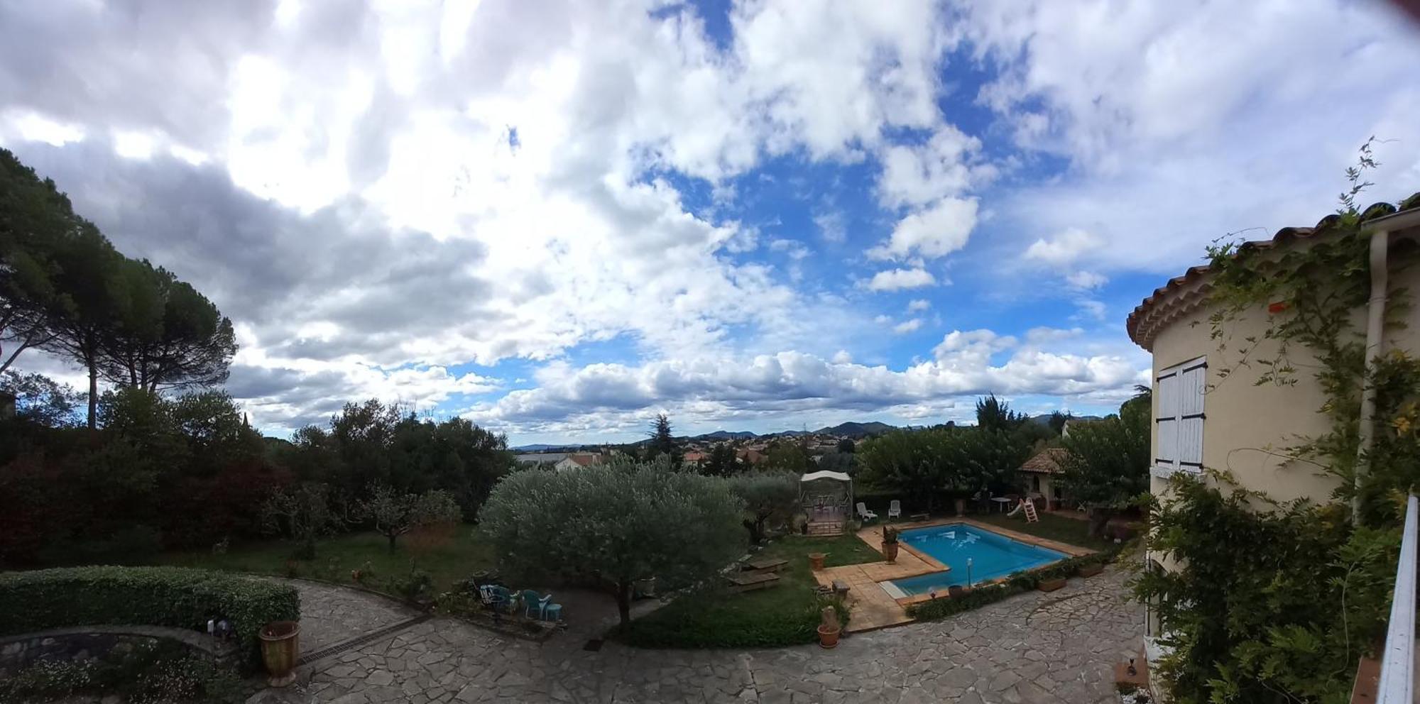 Le Relais Fleuri Otel Alès Dış mekan fotoğraf