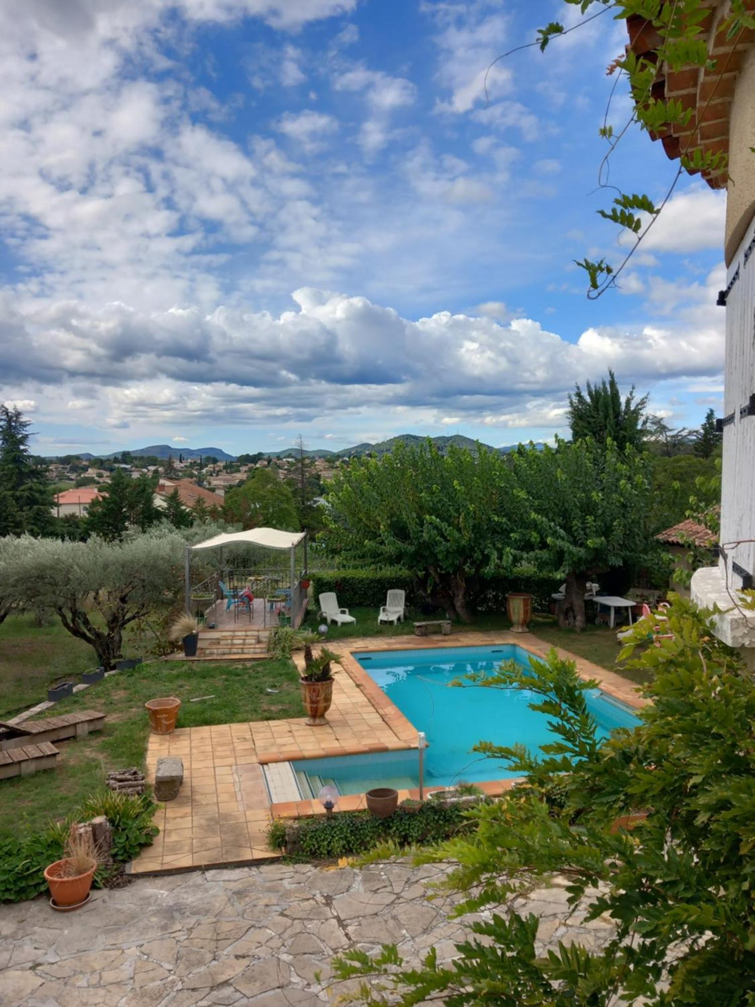 Le Relais Fleuri Otel Alès Dış mekan fotoğraf